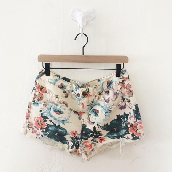Free People Pants - Size 28 Free People Distressed Floral Jean Shorts